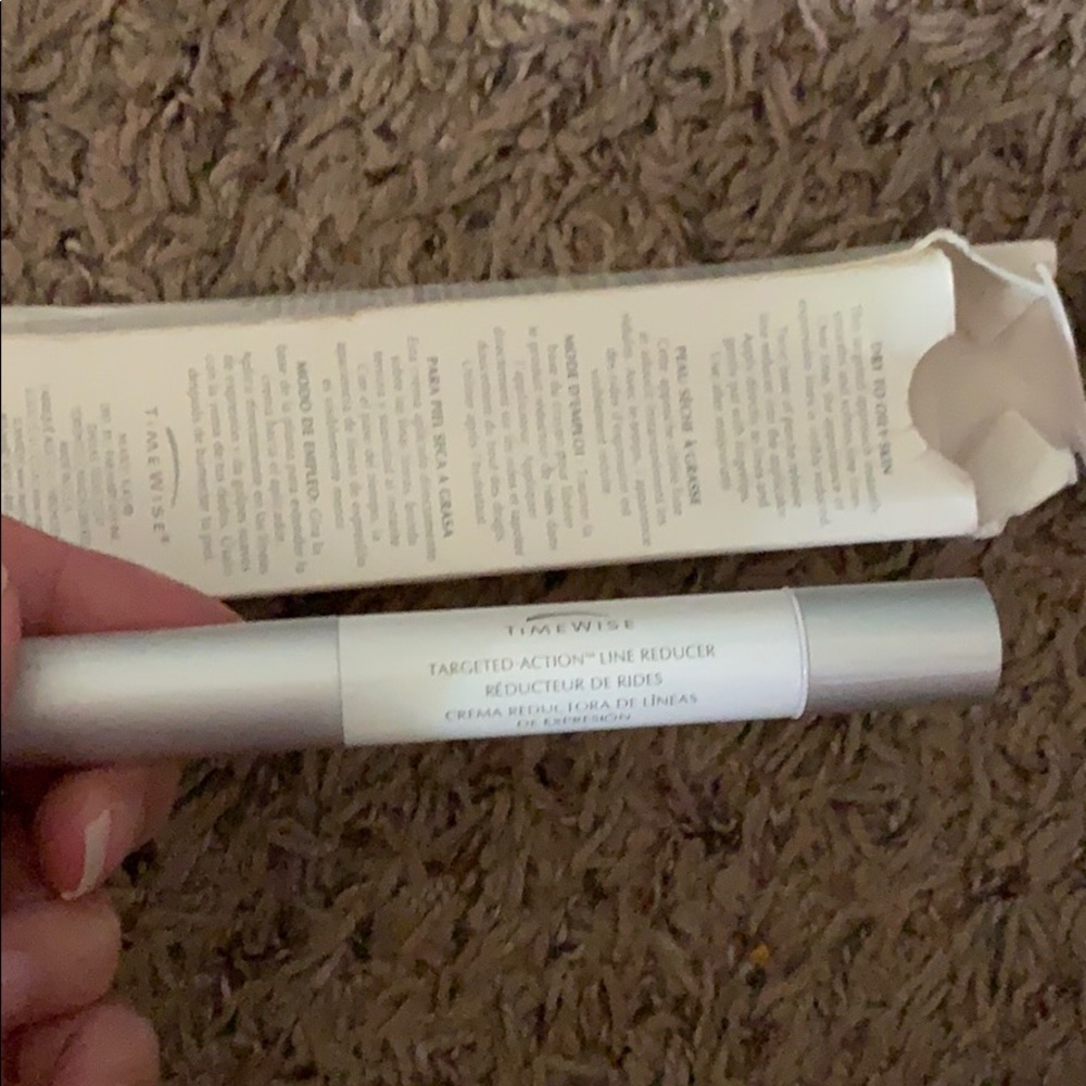 Mary Kay Targeted Action Line Reducer - Picture 4 of 4
